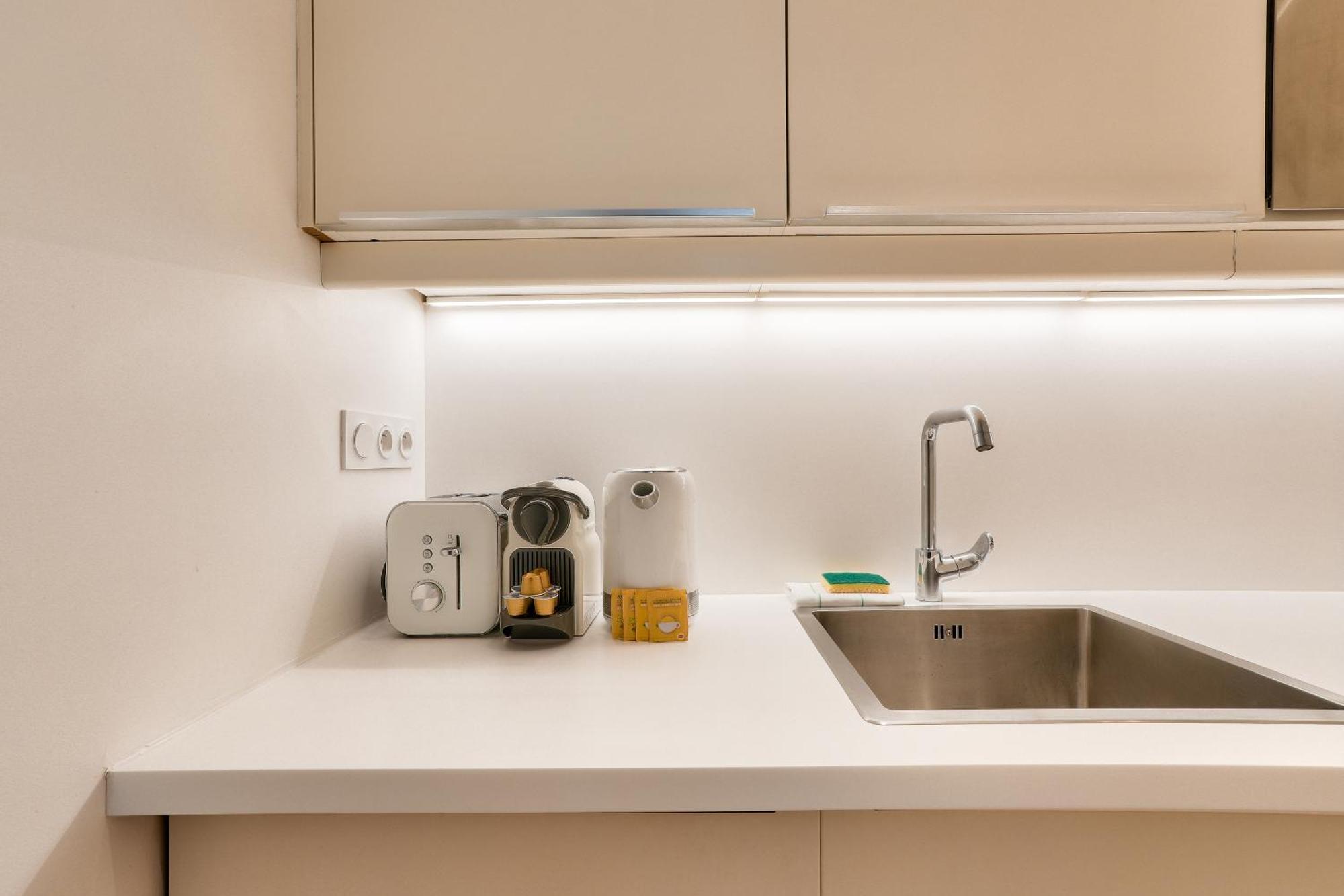 Bright Apartment In The 10Arr. - 4 People باريس المظهر الخارجي الصورة