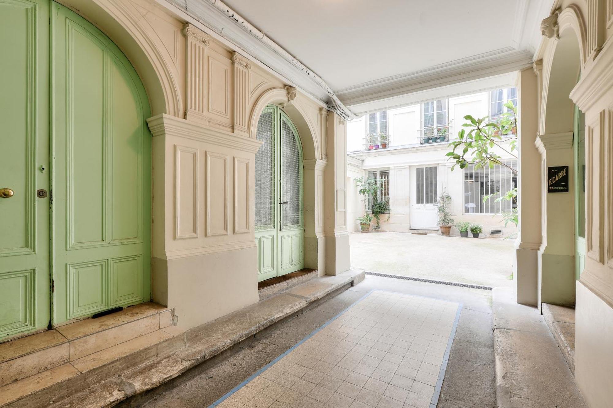 Bright Apartment In The 10Arr. - 4 People باريس المظهر الخارجي الصورة